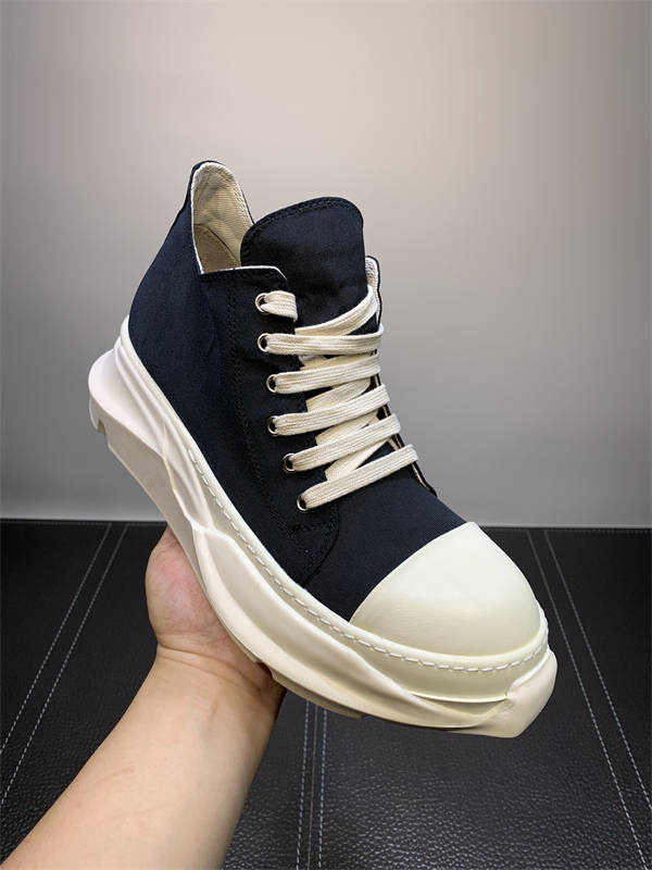RI*K OWENS SNEAKERS