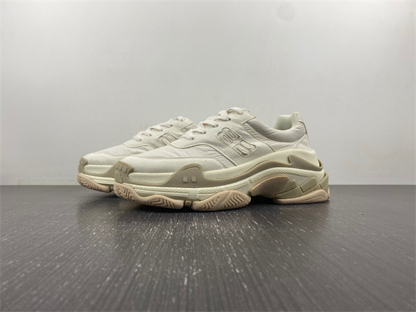 BLCG TRIPLE S 710156 W3CU2 9798