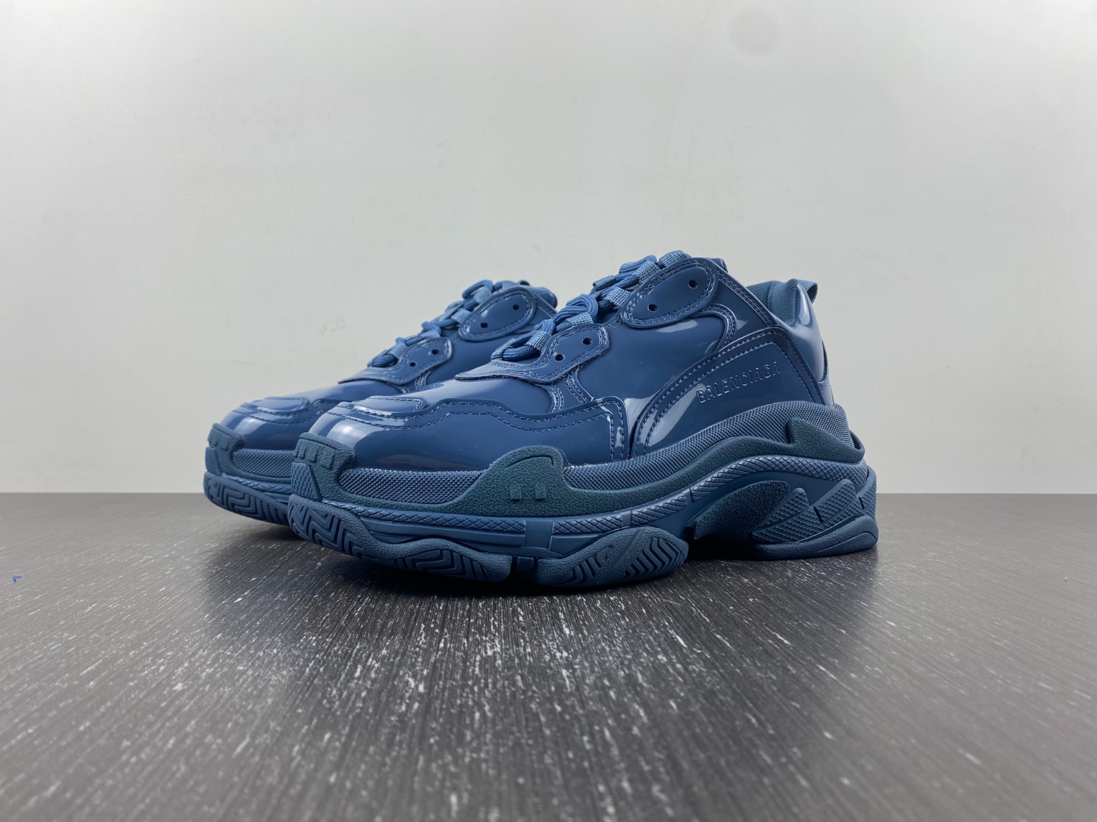 BLCG TRIPLE S 734954 W2PAA 4000
