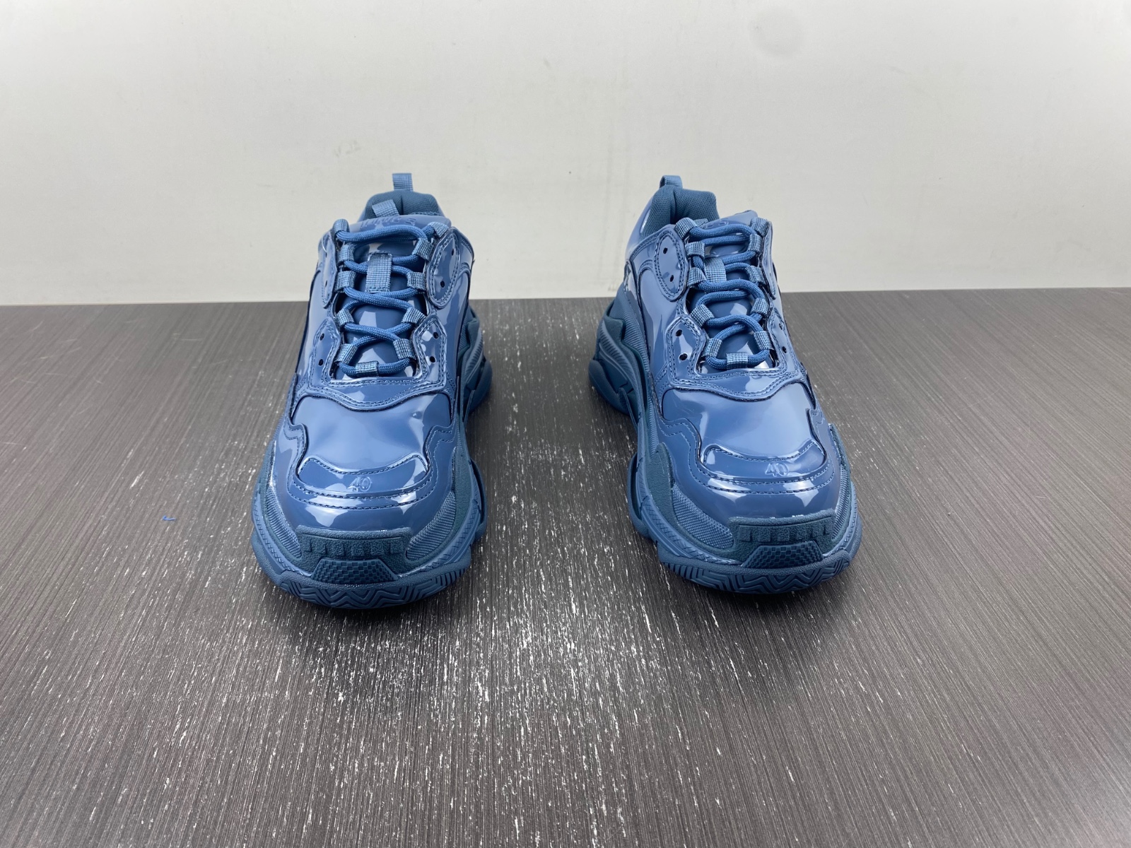 BLCG TRIPLE S 734954 W2PAA 4000