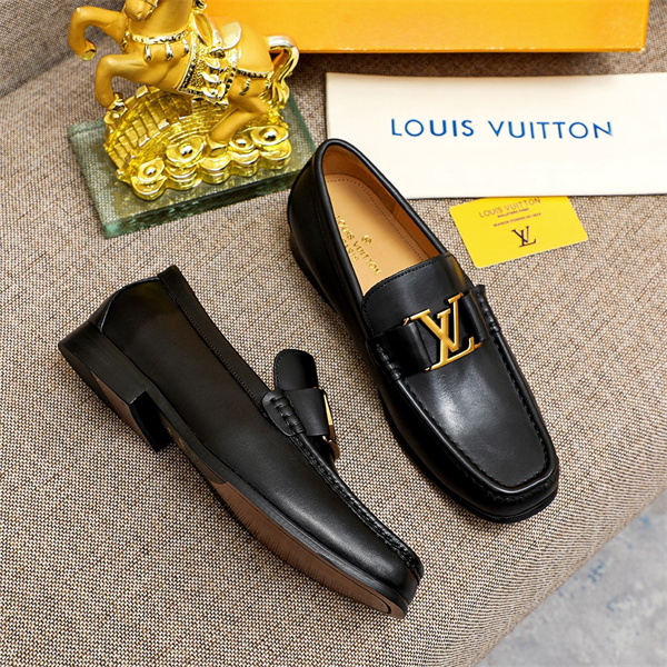 Lv Loafer 014