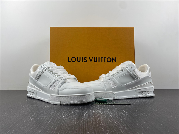 l**is V*t*n lv trainer