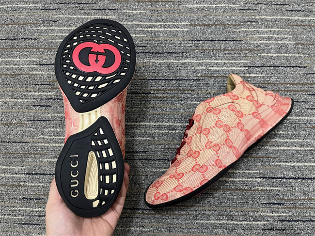 G*u*i rhyton sneaker 34