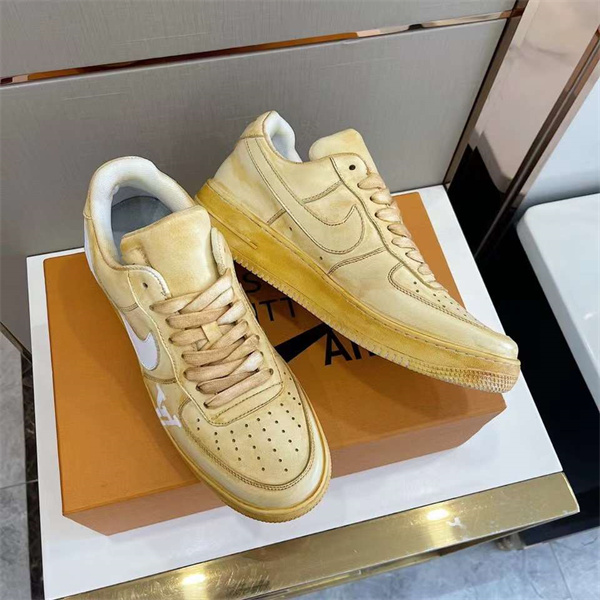 LV x Nike Sneaker