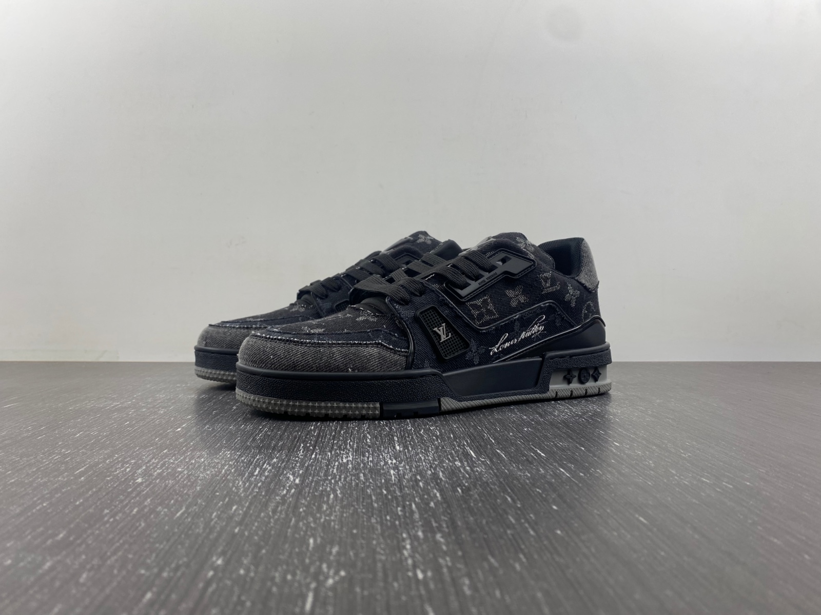 l**is V*t*n lv trainer 1