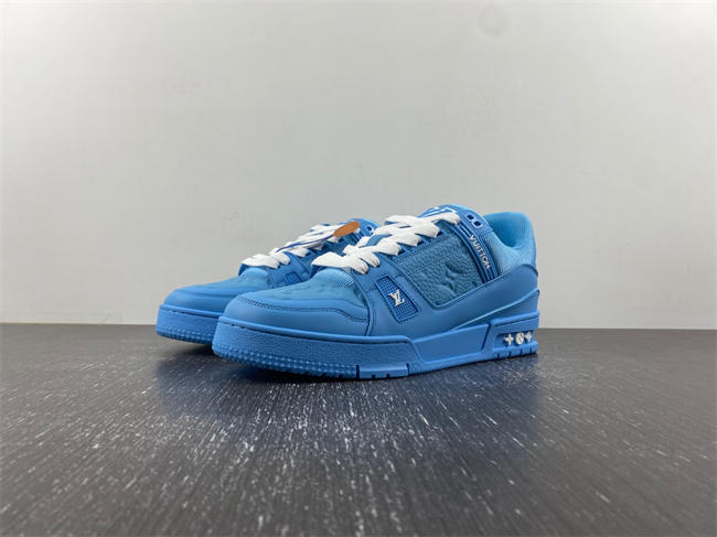 l**is V*t*n lv trainer
