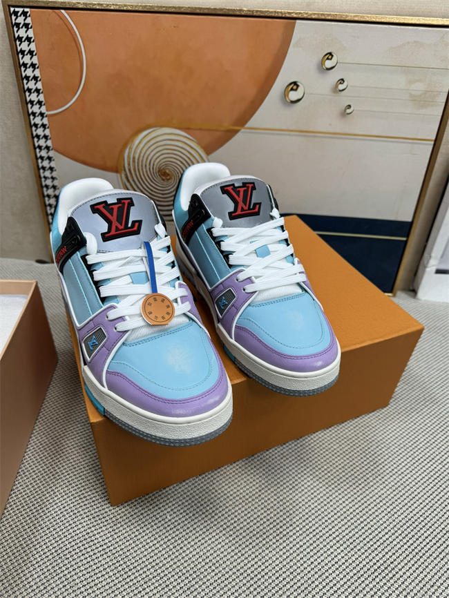 Lv Trainer Sneaker 25