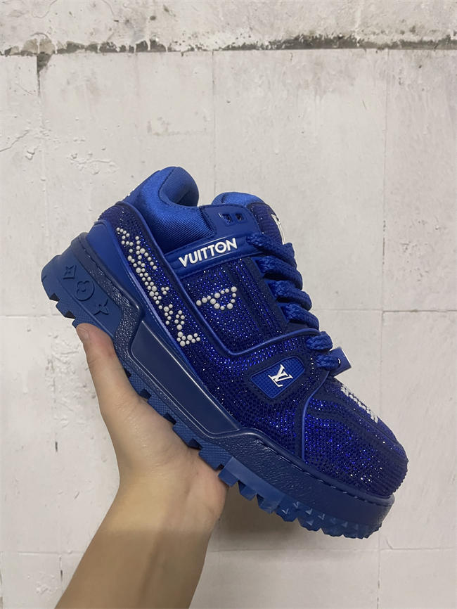 Lv Trainer Sneaker 51