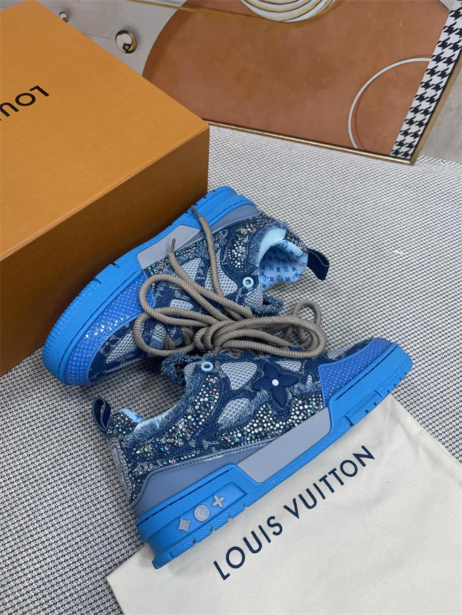 Lv Trainer Sneaker 83