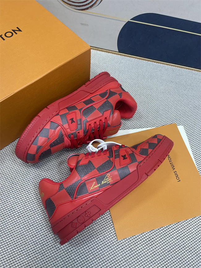 Lv Trainer Sneaker 101