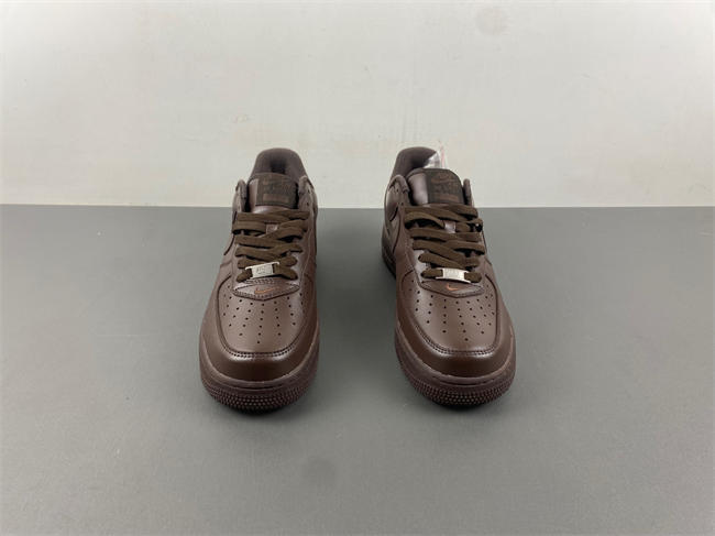 upreme x Nike Air Force 1 Low “Baroque Brown”  CU9225-200