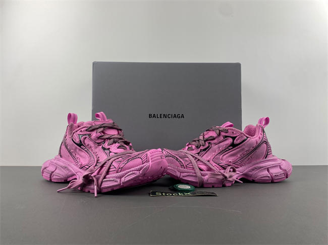 十IAGA -PHANTOM SNEAKER  734731 W3XDC 5000