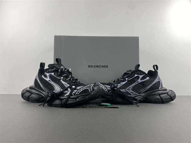 十IAGA -PHANTOM SNEAKER  734734 W3XL2 0236