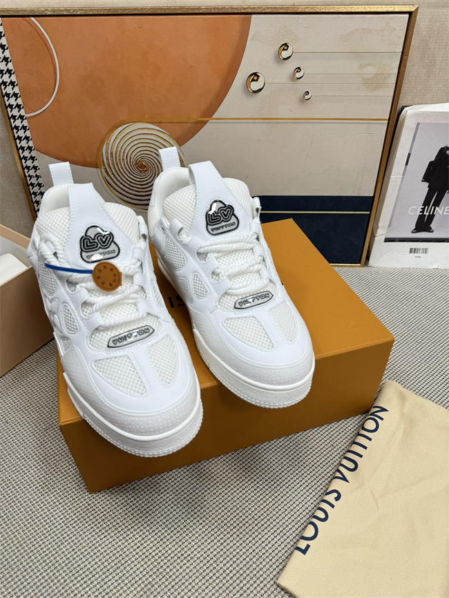 Lv Trainer Sneaker