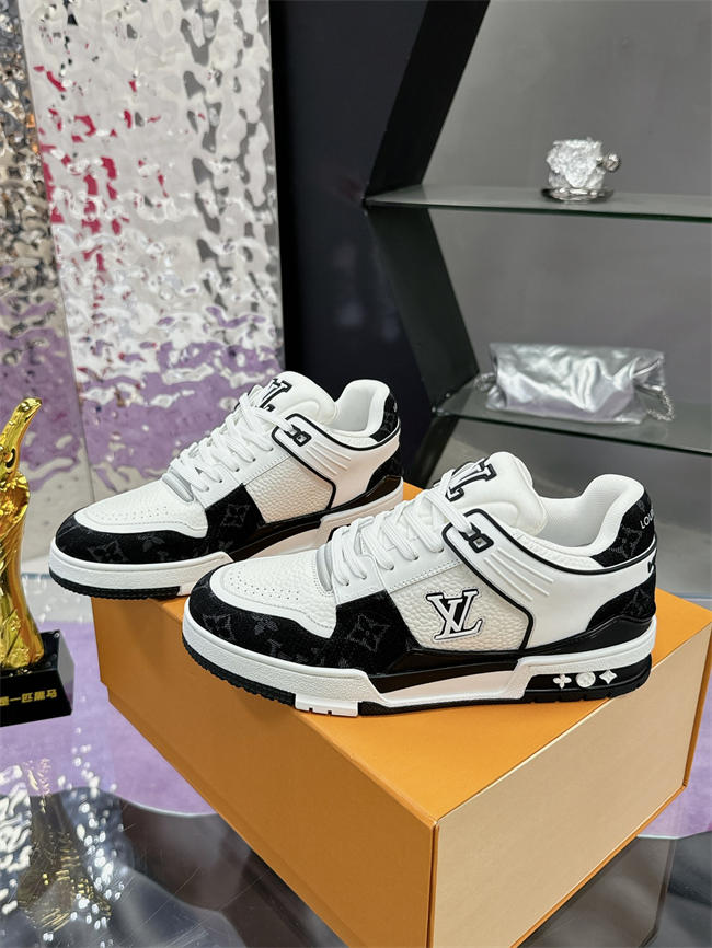 LV Trainer Sneaker