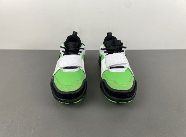 Nike Travis Scott x Nike Zoom Field Jaxx HQ3061-104
