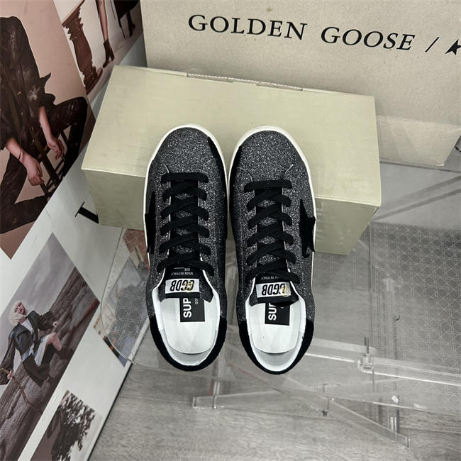 Golden Goose Sneaker