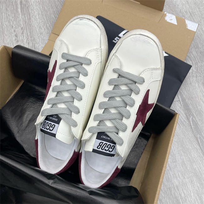 Golden Goose Sneaker