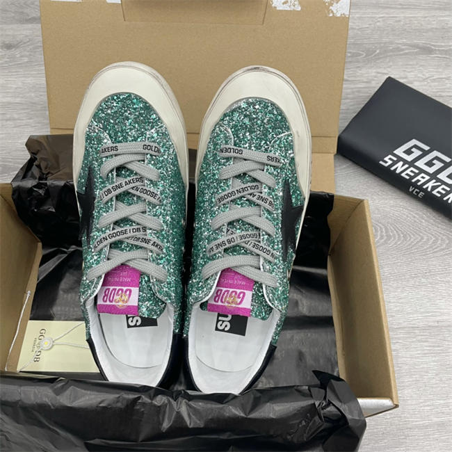 Golden Goose Sneaker