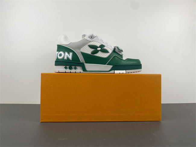 l0*is V*t0n lv trainer 89