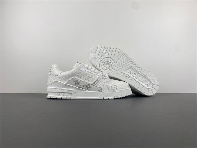 l0*is V*t0n lv trainer 110