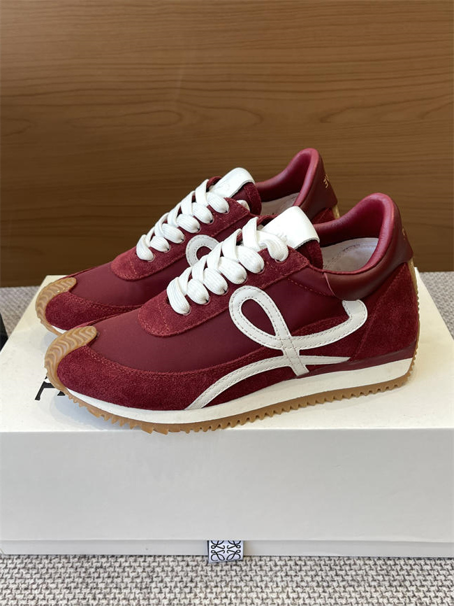 L0ew* sneaker