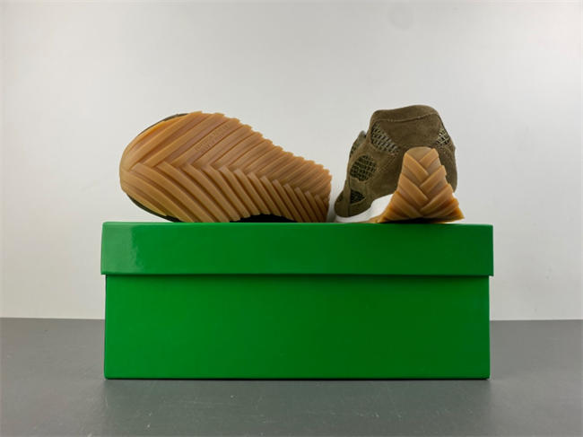 bo*te*ga Ve*ne*ta sneaker 796481 v4je1 3310