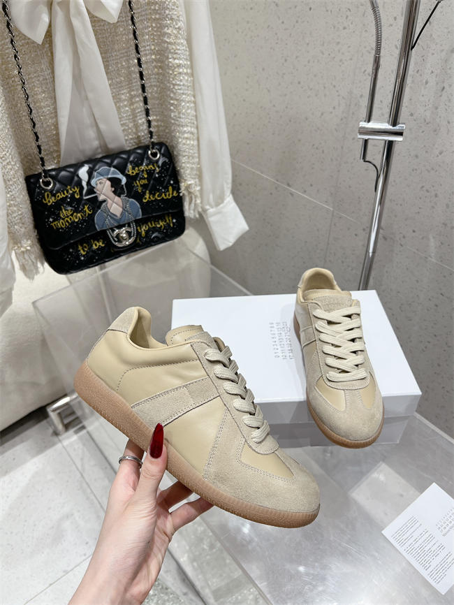 ma*s*n martin Ma*i*la sneaker