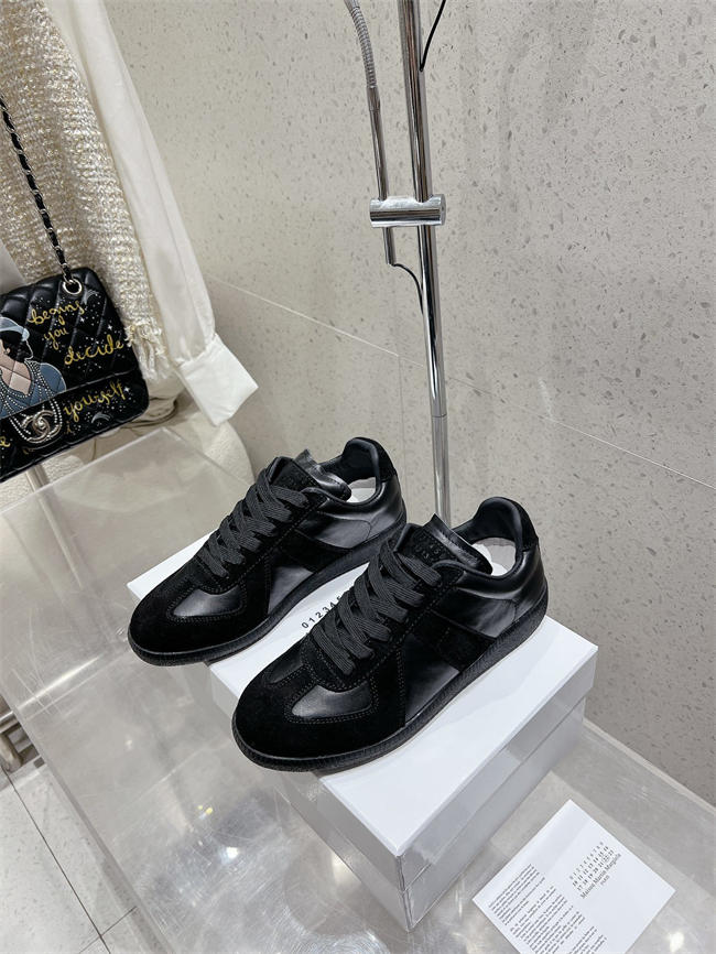 ma*s*n martin Ma*i*la sneaker