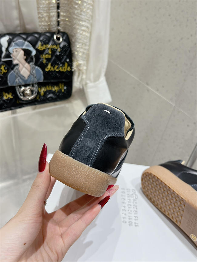 ma*s*n martin Ma*i*la sneaker